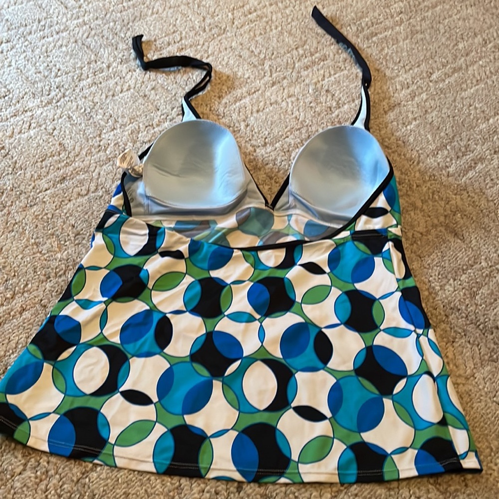 Large with padding - Picture 2 of 2